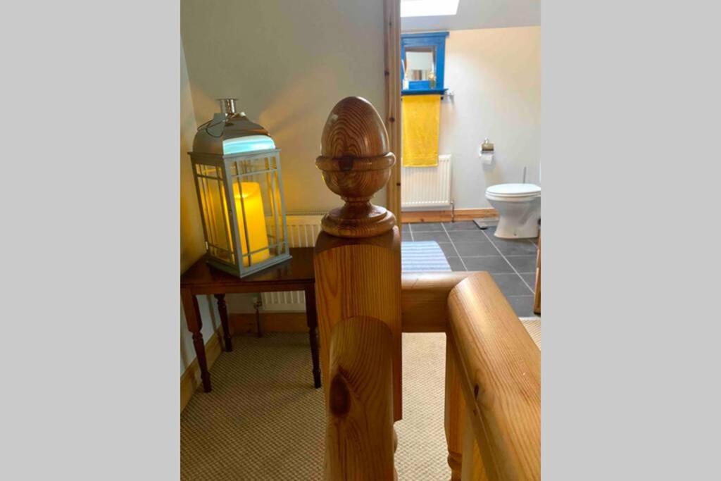 3 Bedroom House Located In Centre Of Carndonagh Extérieur photo