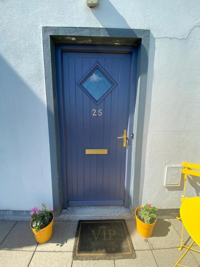 3 Bedroom House Located In Centre Of Carndonagh Extérieur photo